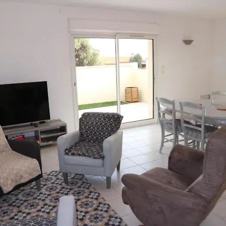 Vakantiehuis Maison Fouras, 4 Pieces, 6 Personnes - Fr-1-709-18 *