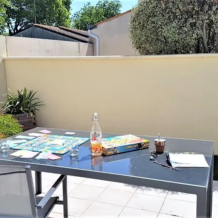 Vakantiehuis Maison Fouras, 4 Pieces, 6 Personnes - Fr-1-709-18 *